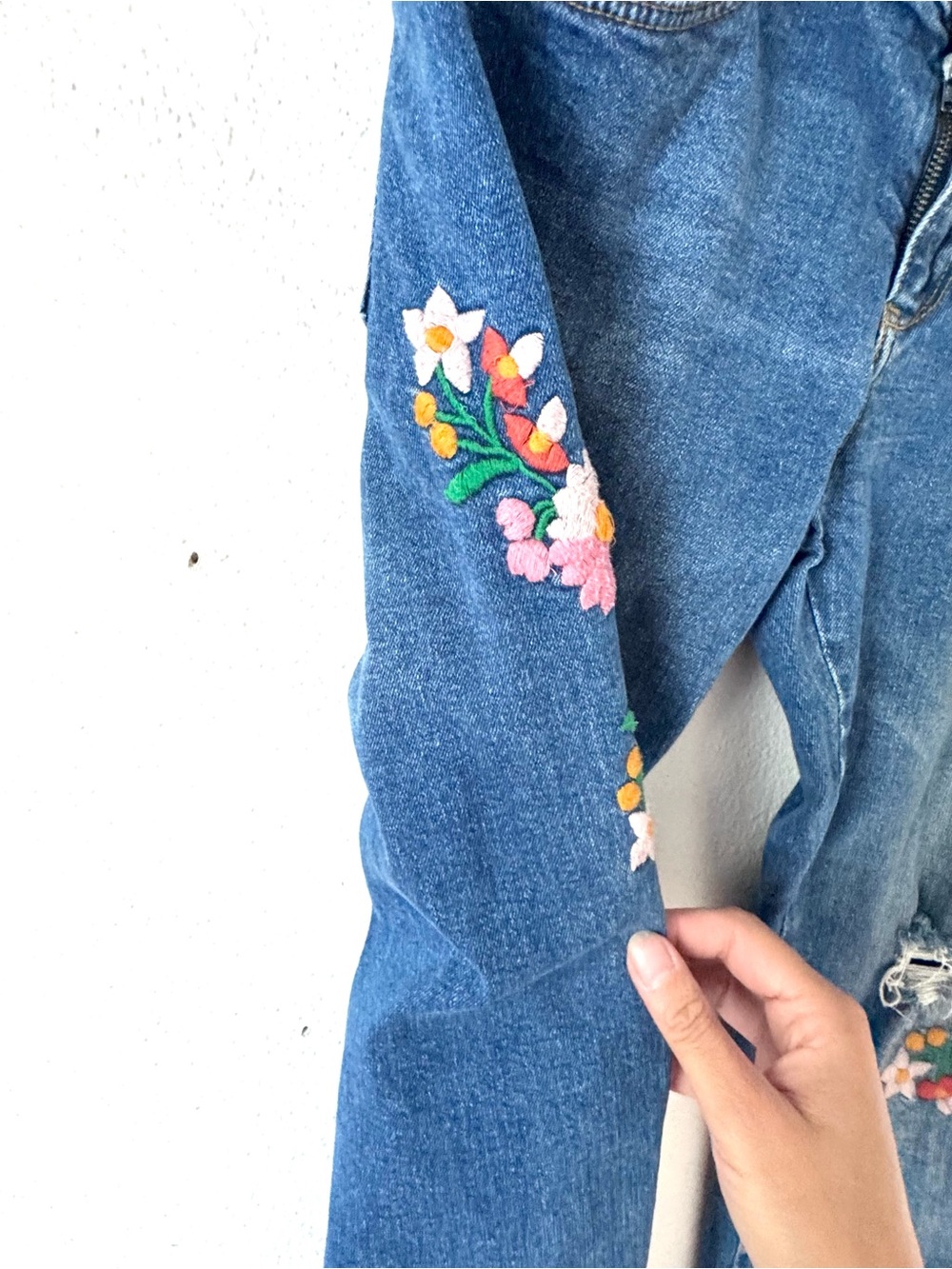Anthropologie Pilcro & the Letterpress Embroidered Mid-Rise Slim Boyfriend Jeans - Picture 8 of 16